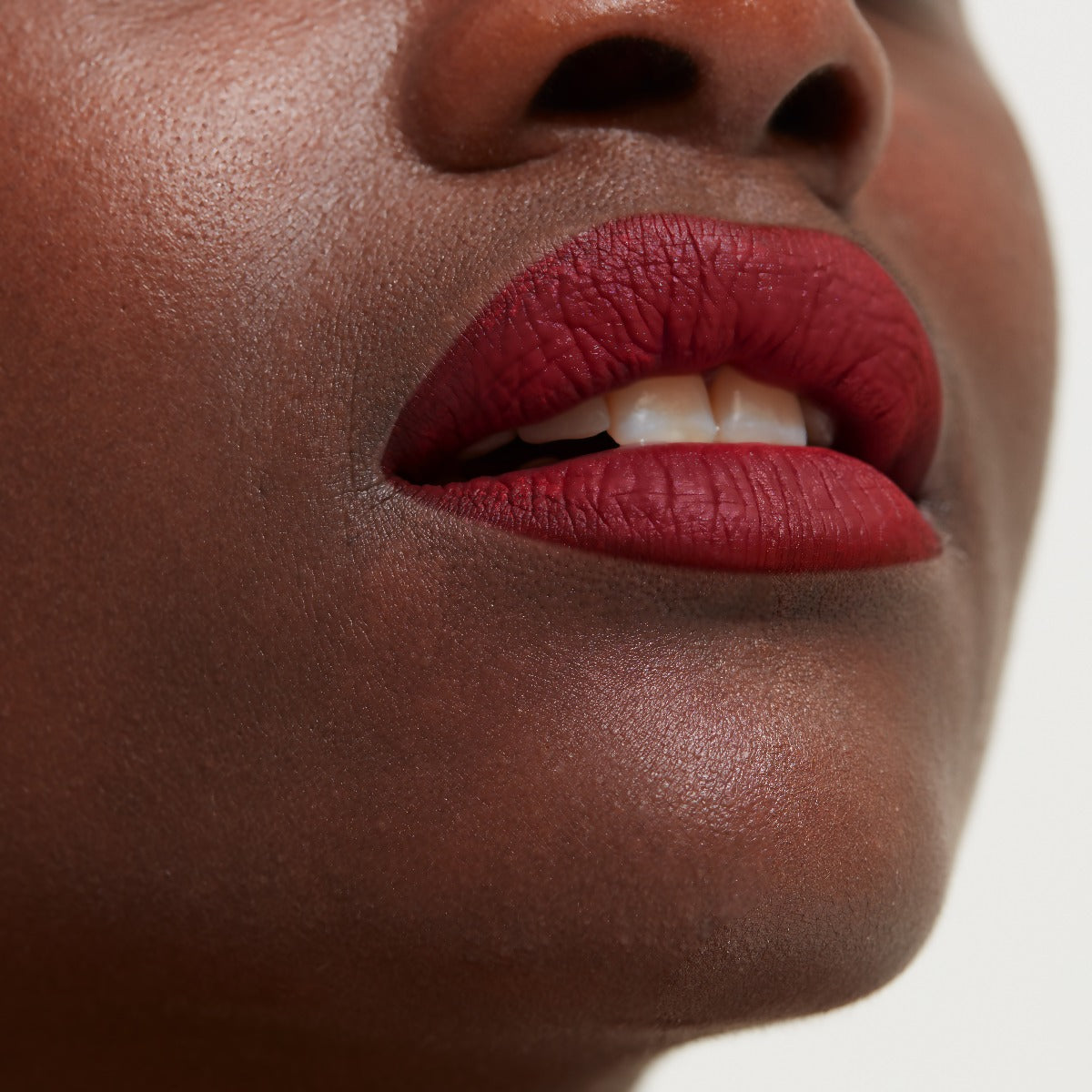 Velvet Touch Lipstick - 167 Scarlet