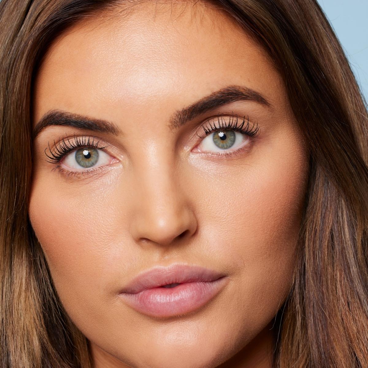 Just Click It! Water-resistant Mascara